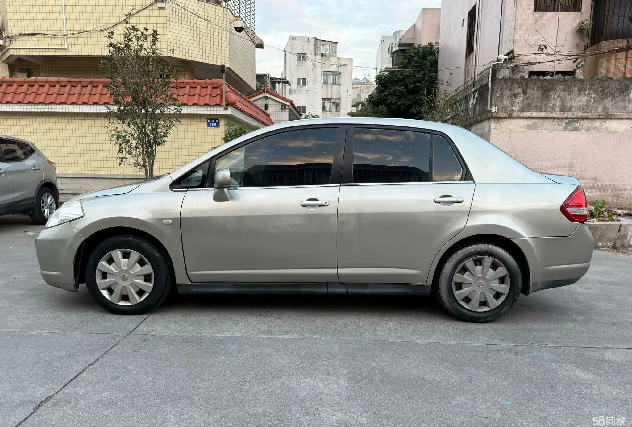 日产 颐达 2005 汽车图片 #10