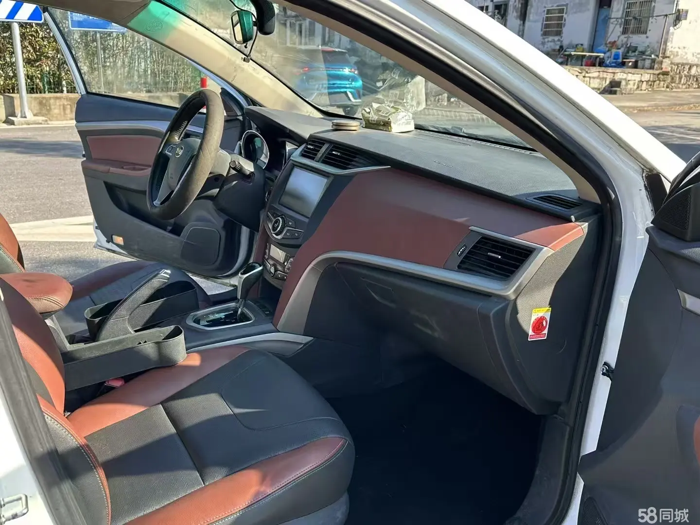 BYD G5 2016 #10 BYD G5 2016 изображение автомобиля #10