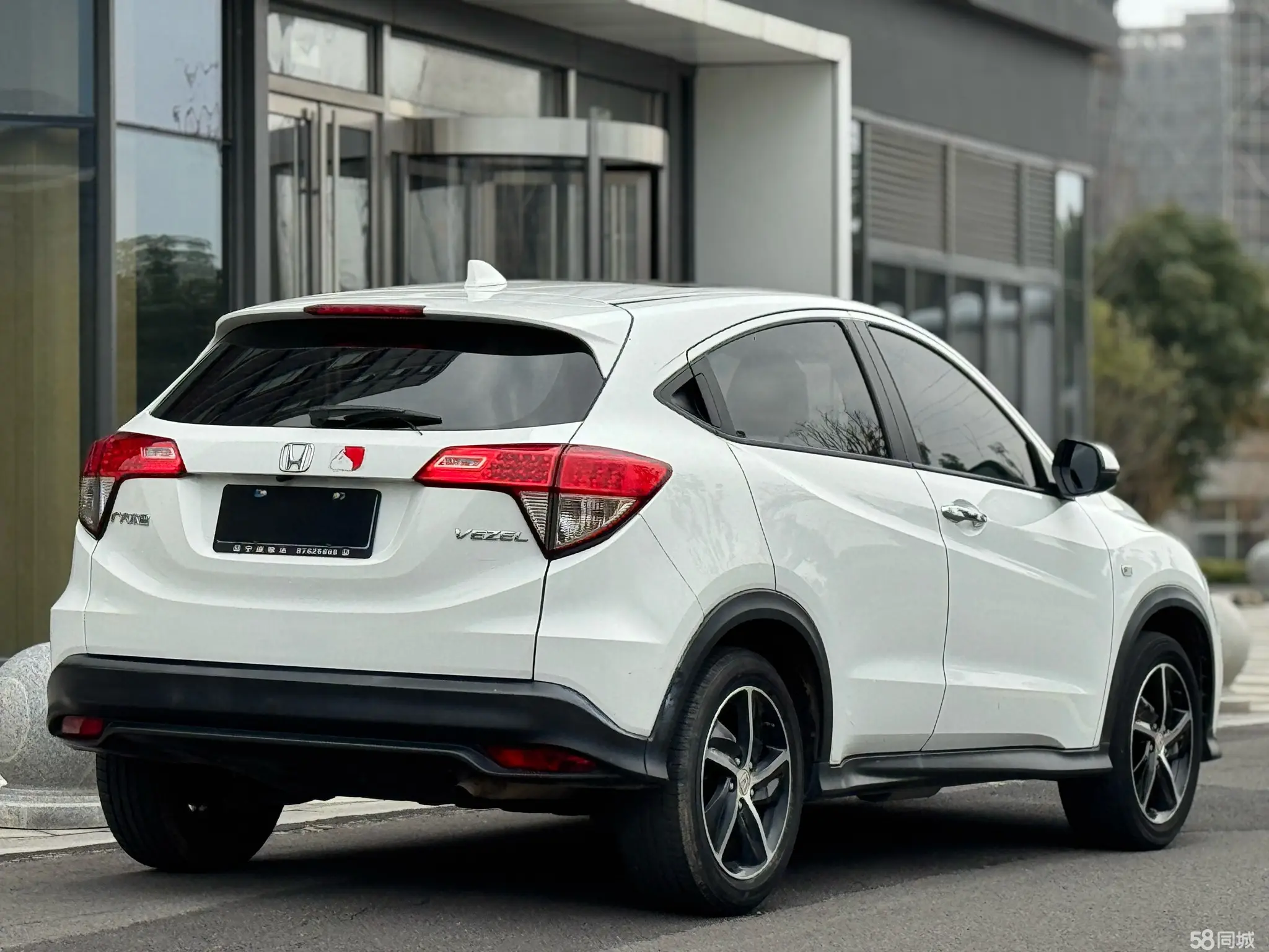 Honda VEZEL 2020 car image #10
