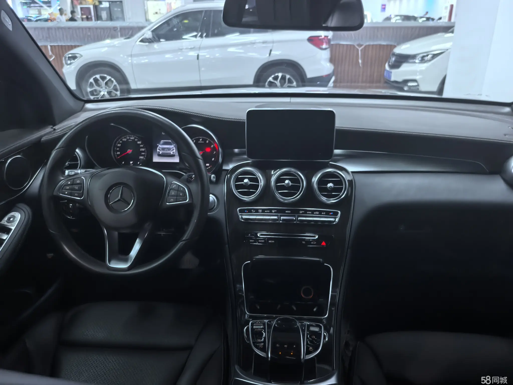 Mercedes-Benz GLC Class 2016 car image #10
