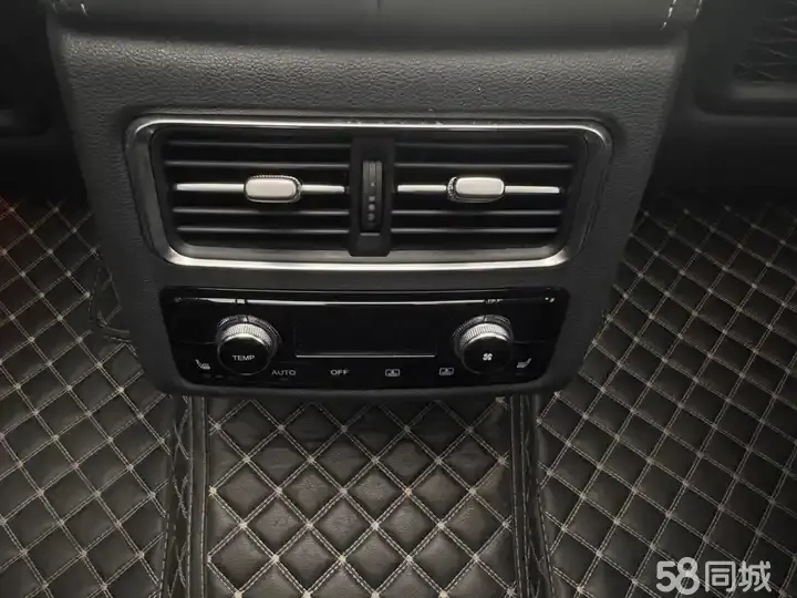 HongQi HS5 2020 car image #10