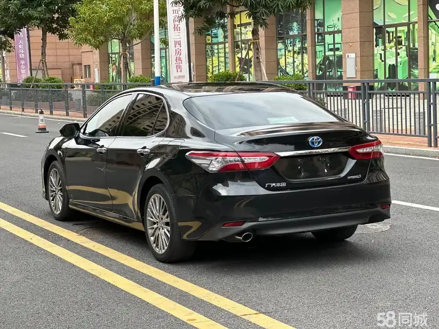 Toyota Camry 2019 car image #10