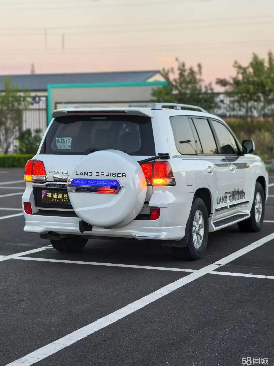 丰田 兰德酷路泽 2010 汽车图片 #10