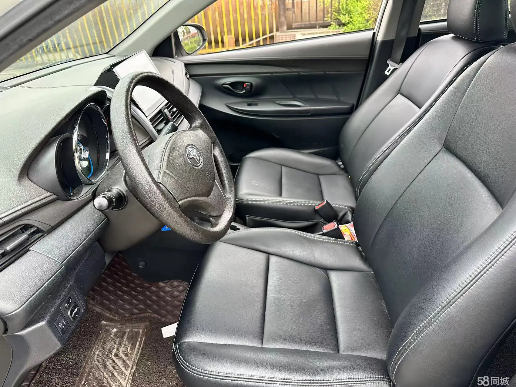 Toyota Vios 2015 immagine di auto #10