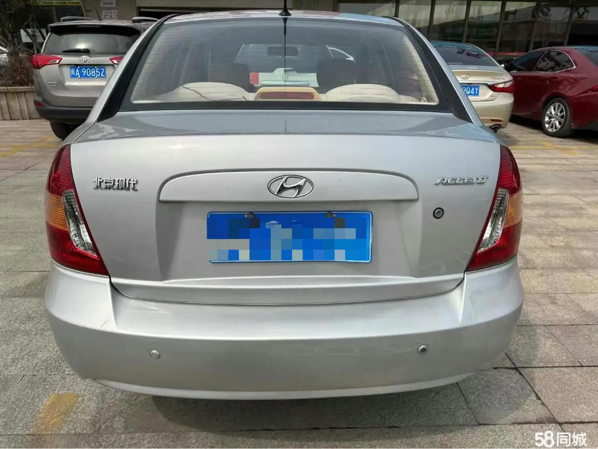 Hyundai Accent 2010 #10 Hyundai Accent 2010 car image #10