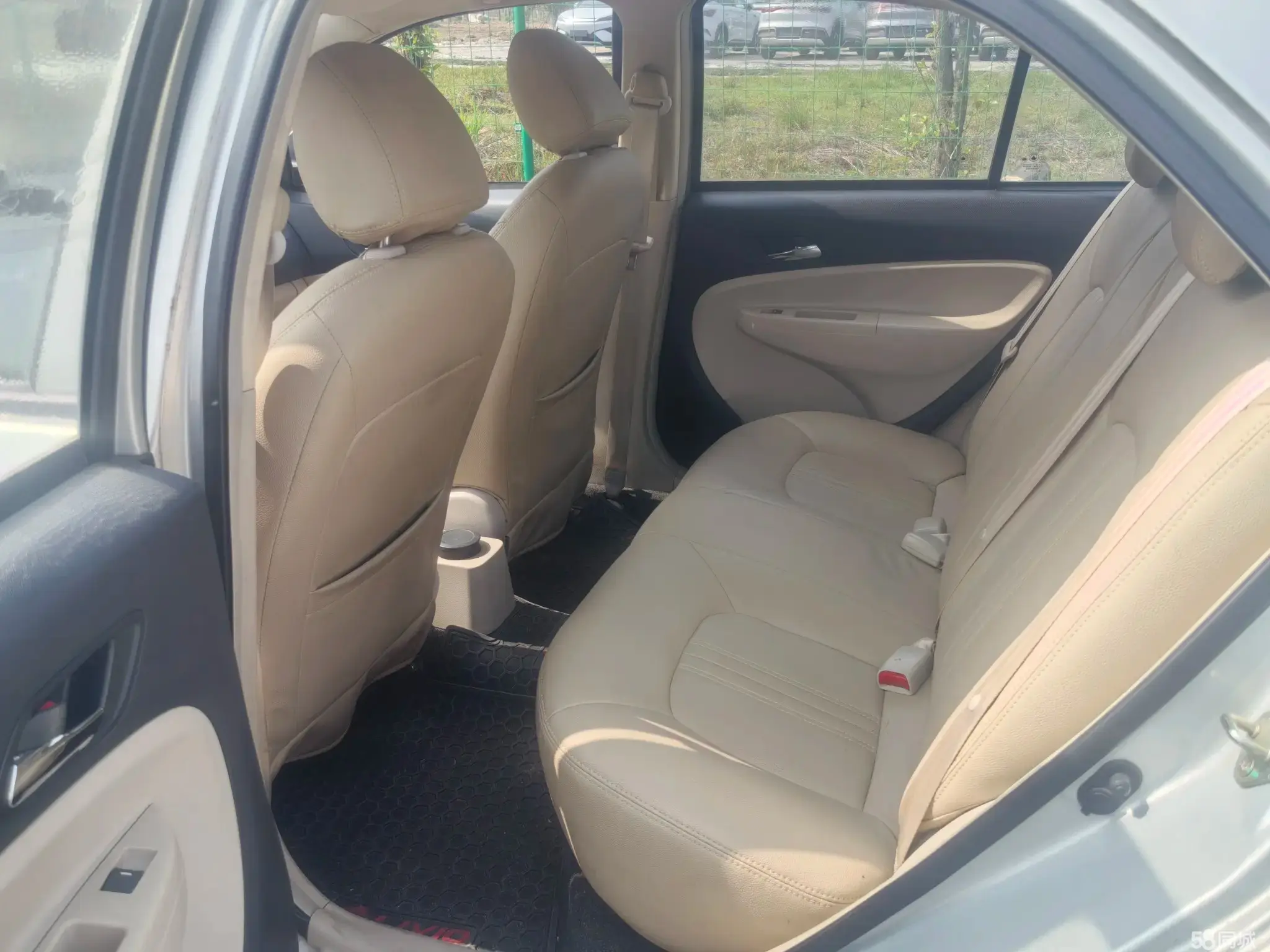 GEELY KingKong 2013 immagine di auto #10