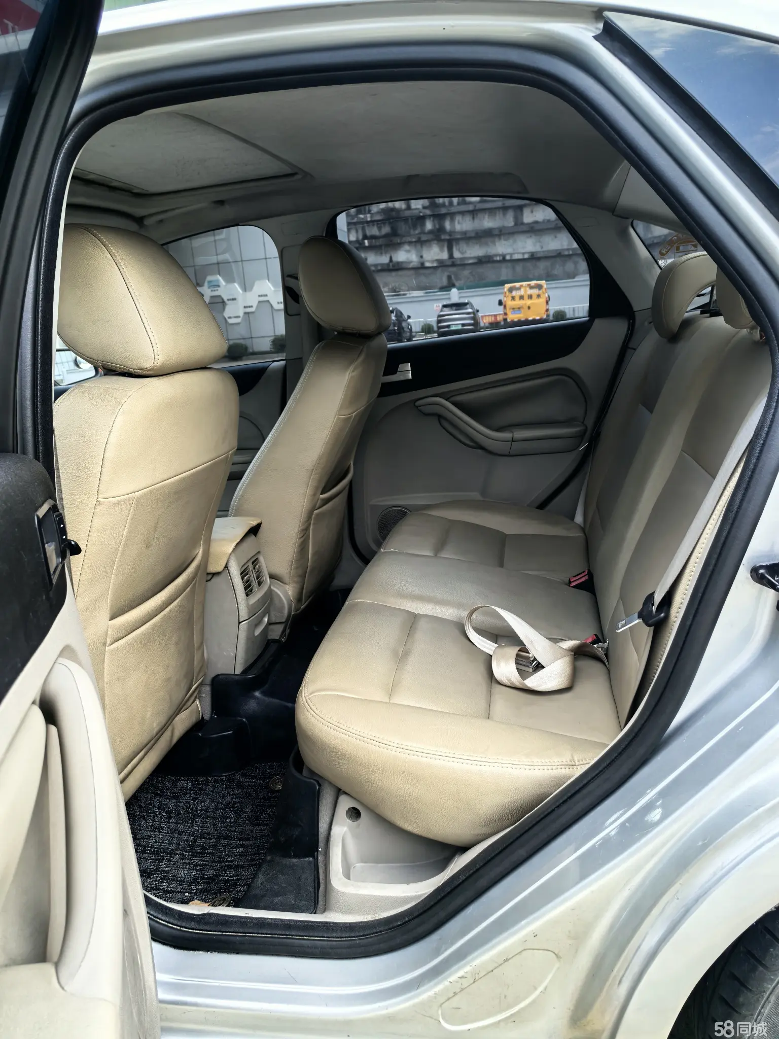 Ford Focus 2007 image de voiture #10