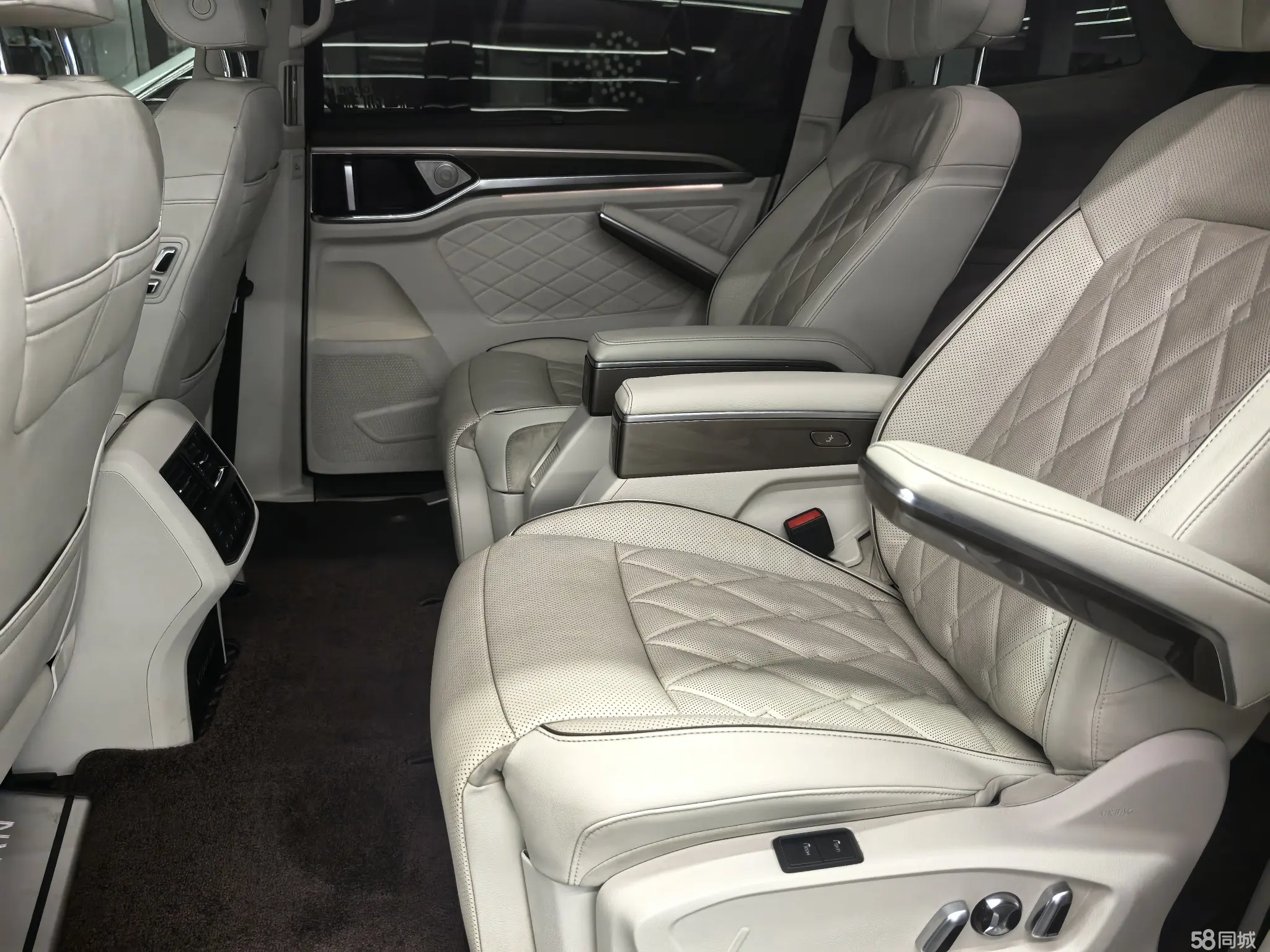 Volkswagen Viloran 2021 immagine di auto #10