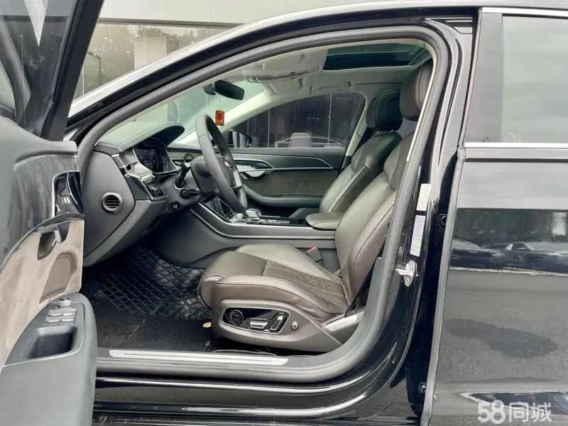 Audi A8 2019 car image #10