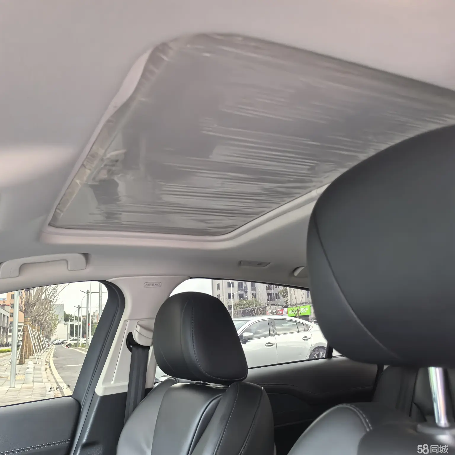 HongQi H5 2022 car image #10