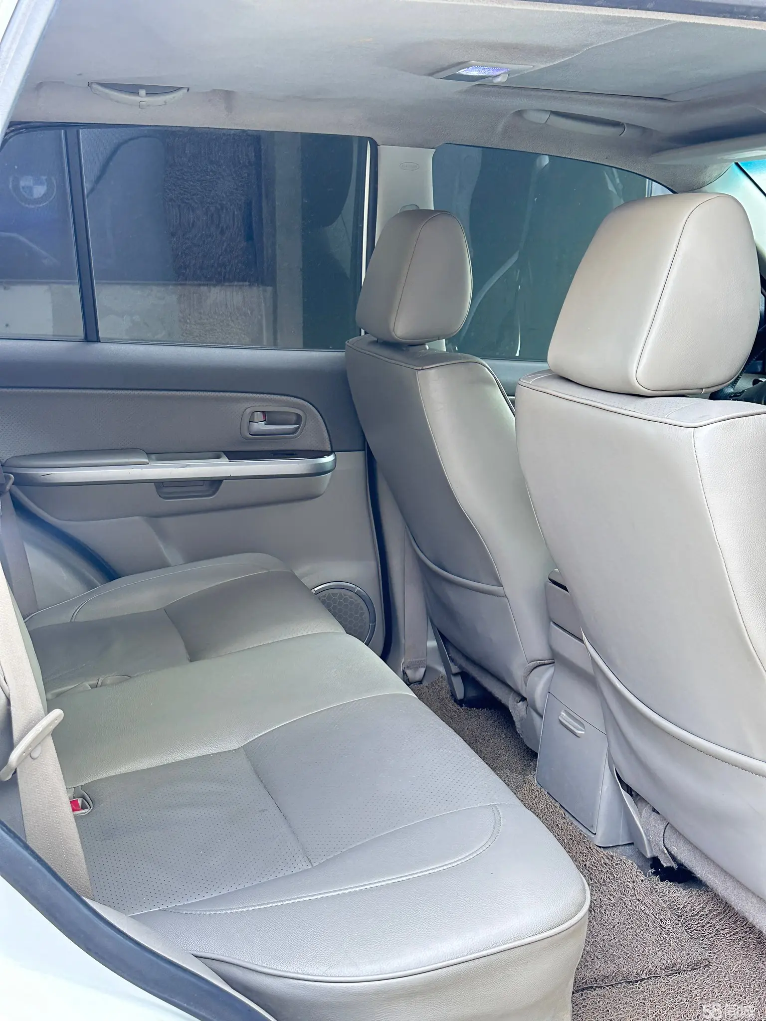 铃木 超级维特拉 2011 汽车图片 #10