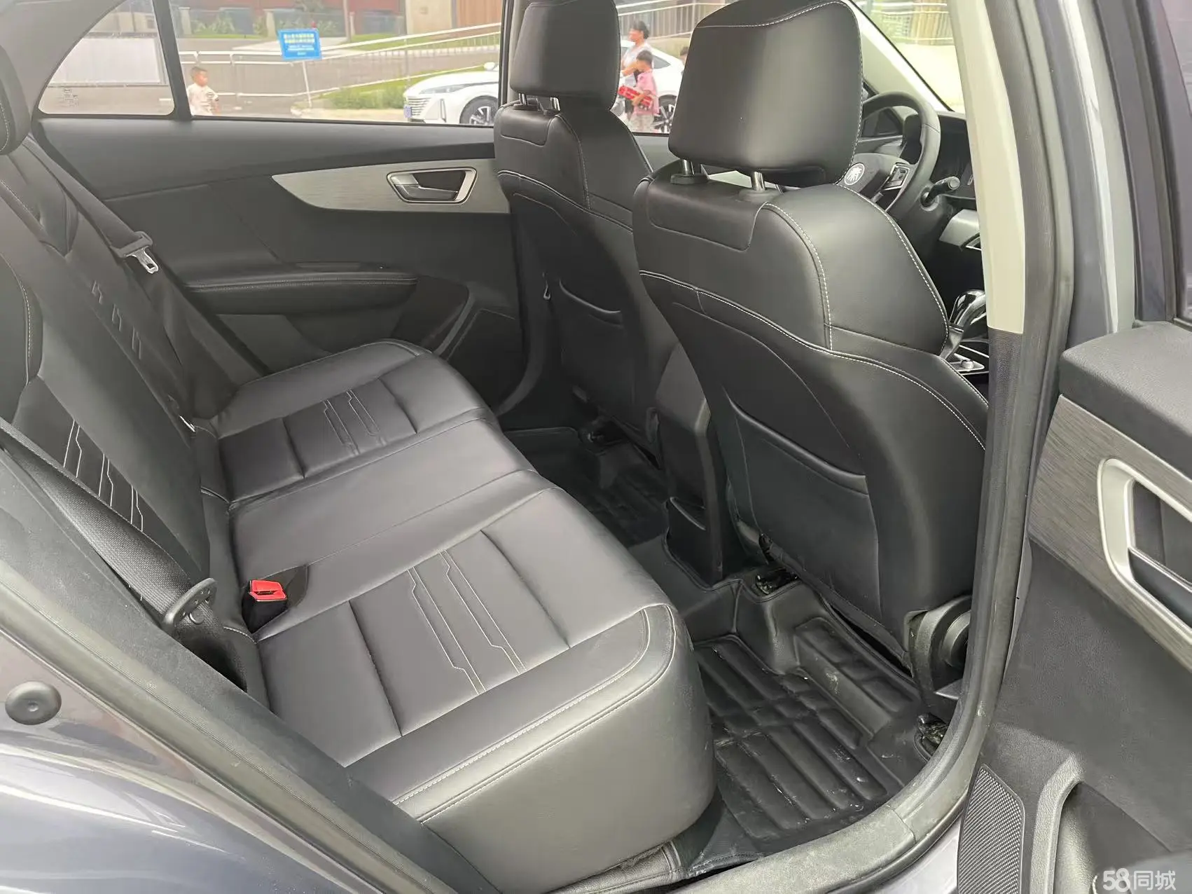 BYD Qin 2020 immagine di auto #10