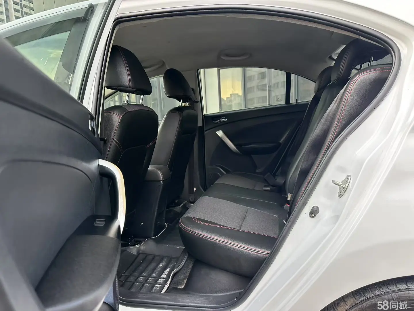 Kaiyi C3R 2016 #10 Kaiyi C3R 2016 car image #10