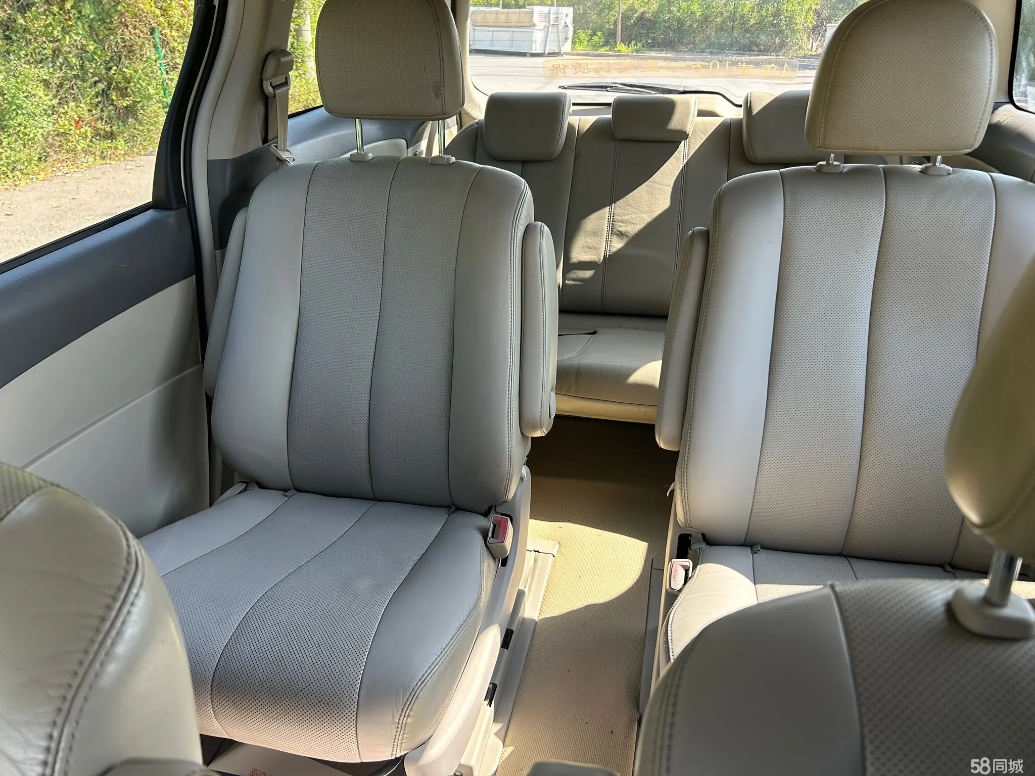 BYD M6 2014 car image #10