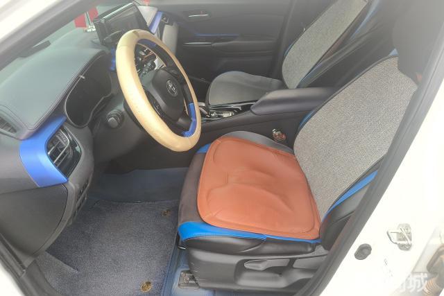 Toyota C-HR EV 2021 immagine di auto #10