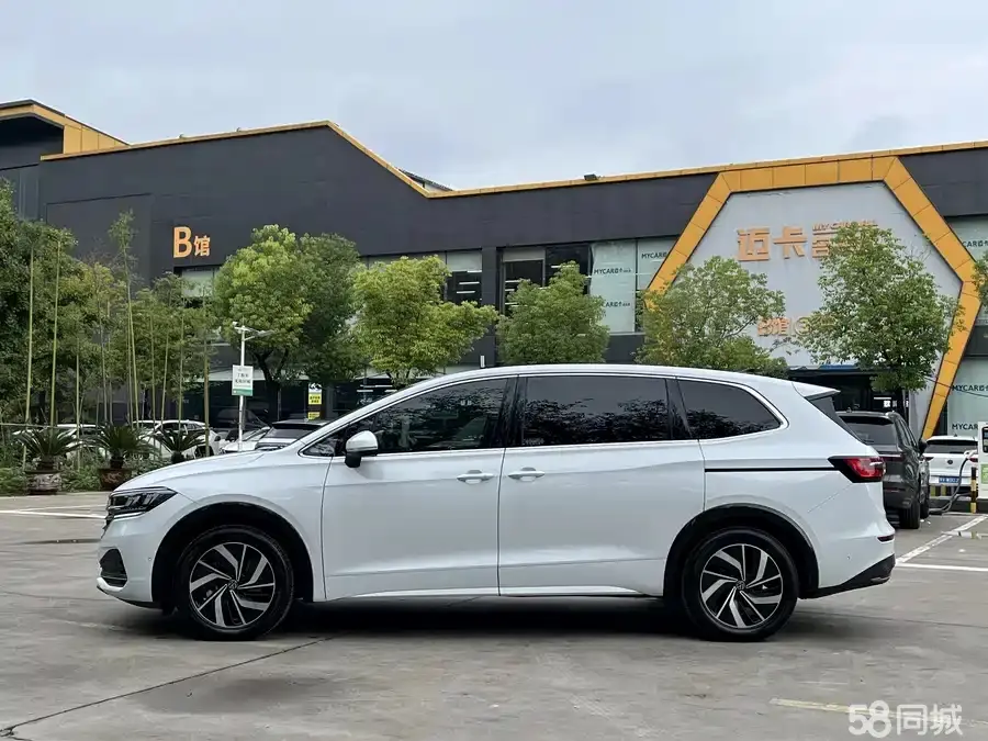 Volkswagen Viloran 2024 #10 Volkswagen Viloran 2024 immagine di auto #10