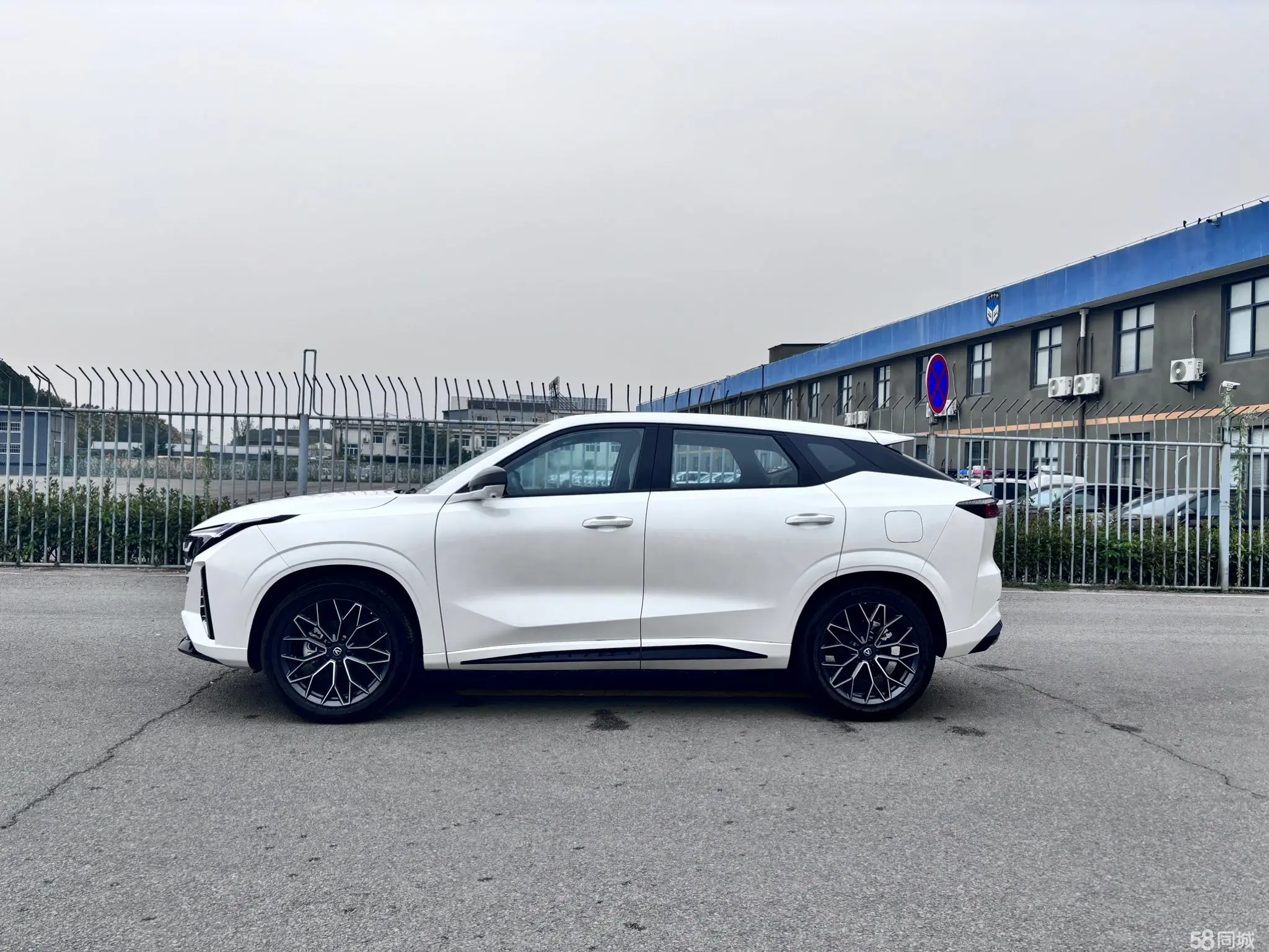 Changan UNI-Z 2025 car image #10