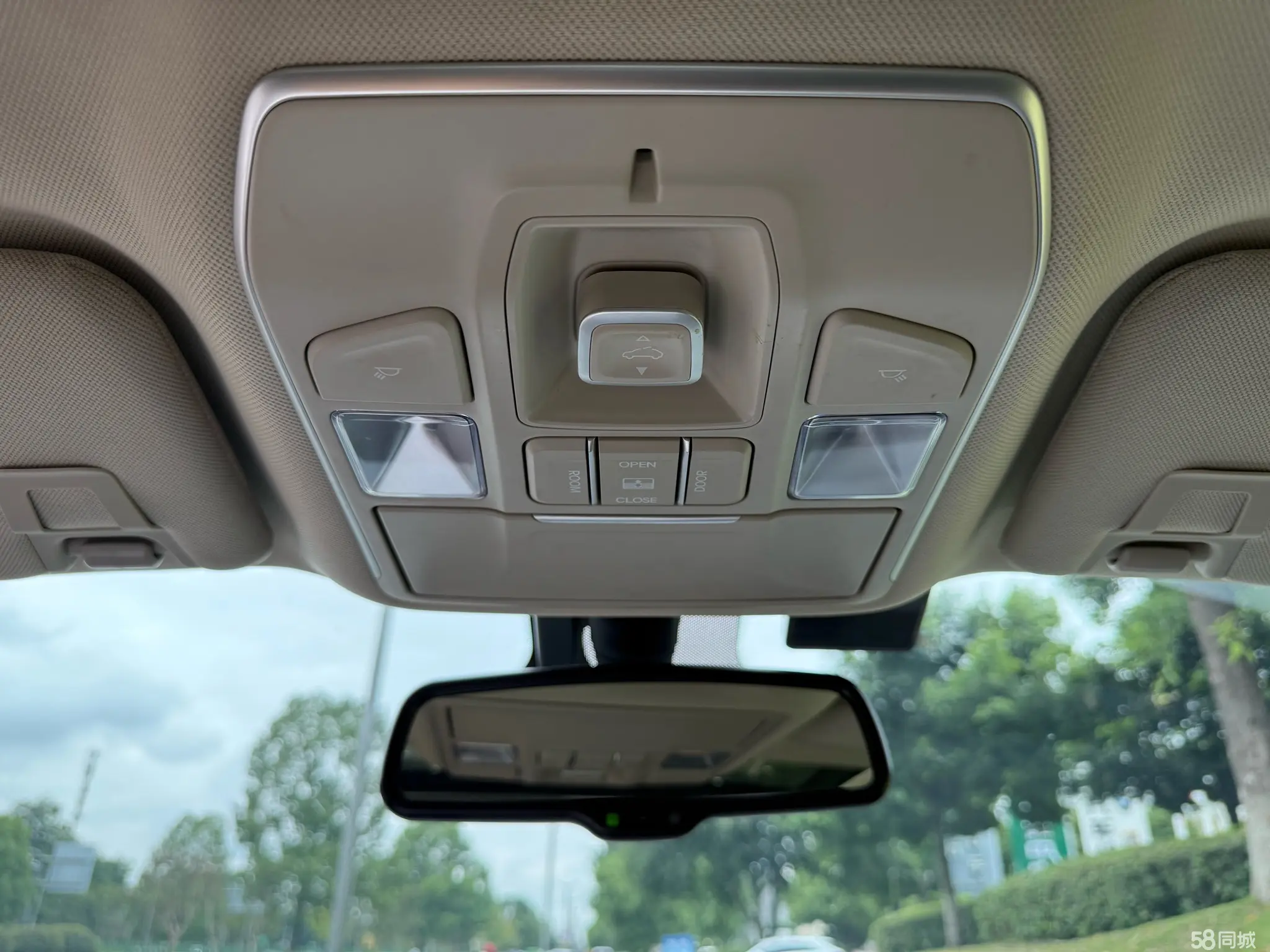 GEELY Ulion 2016 immagine di auto #10