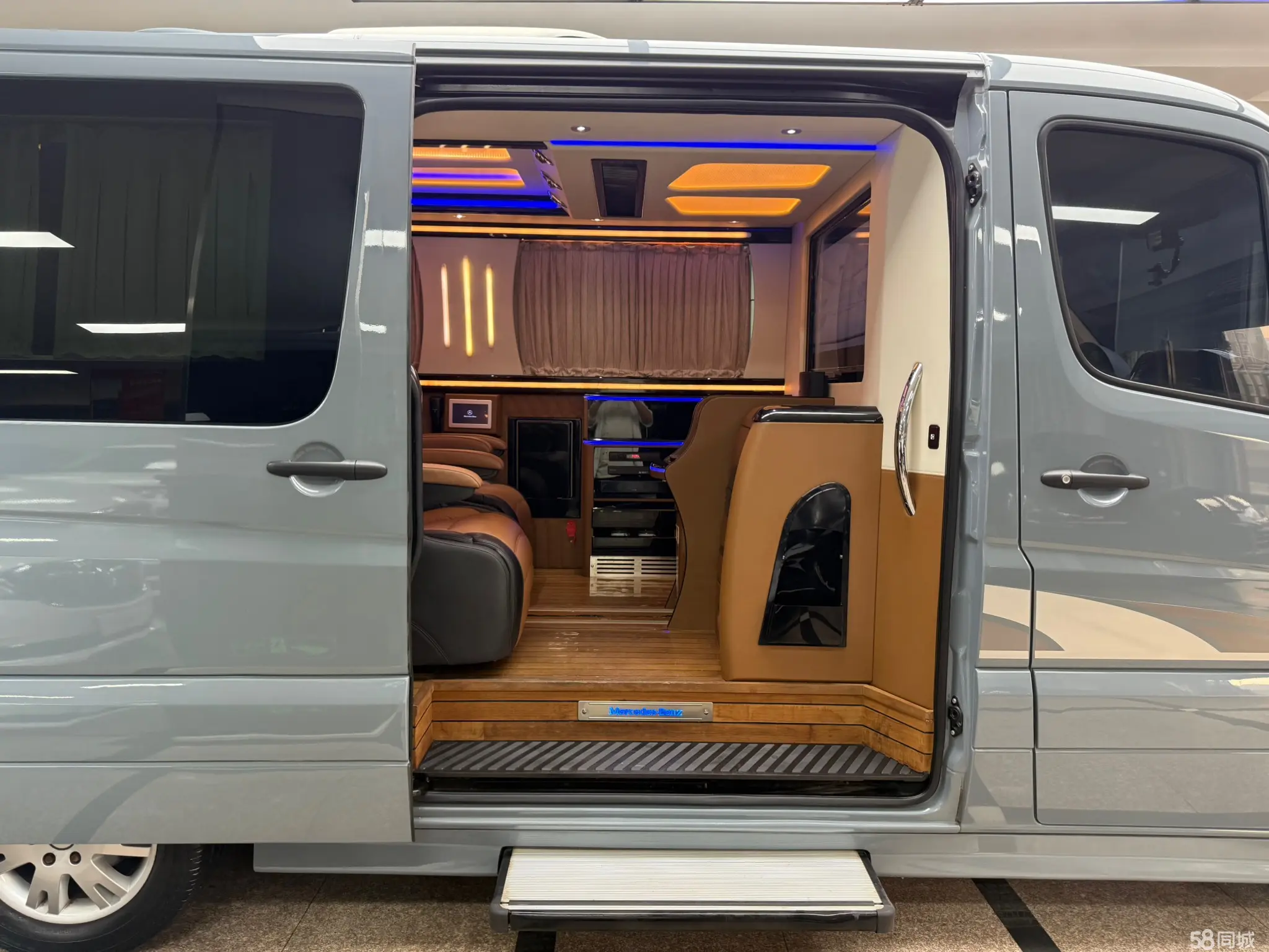 Mercedes-Benz Sprinter 2017 #10 Mercedes-Benz Sprinter 2017 car image #10