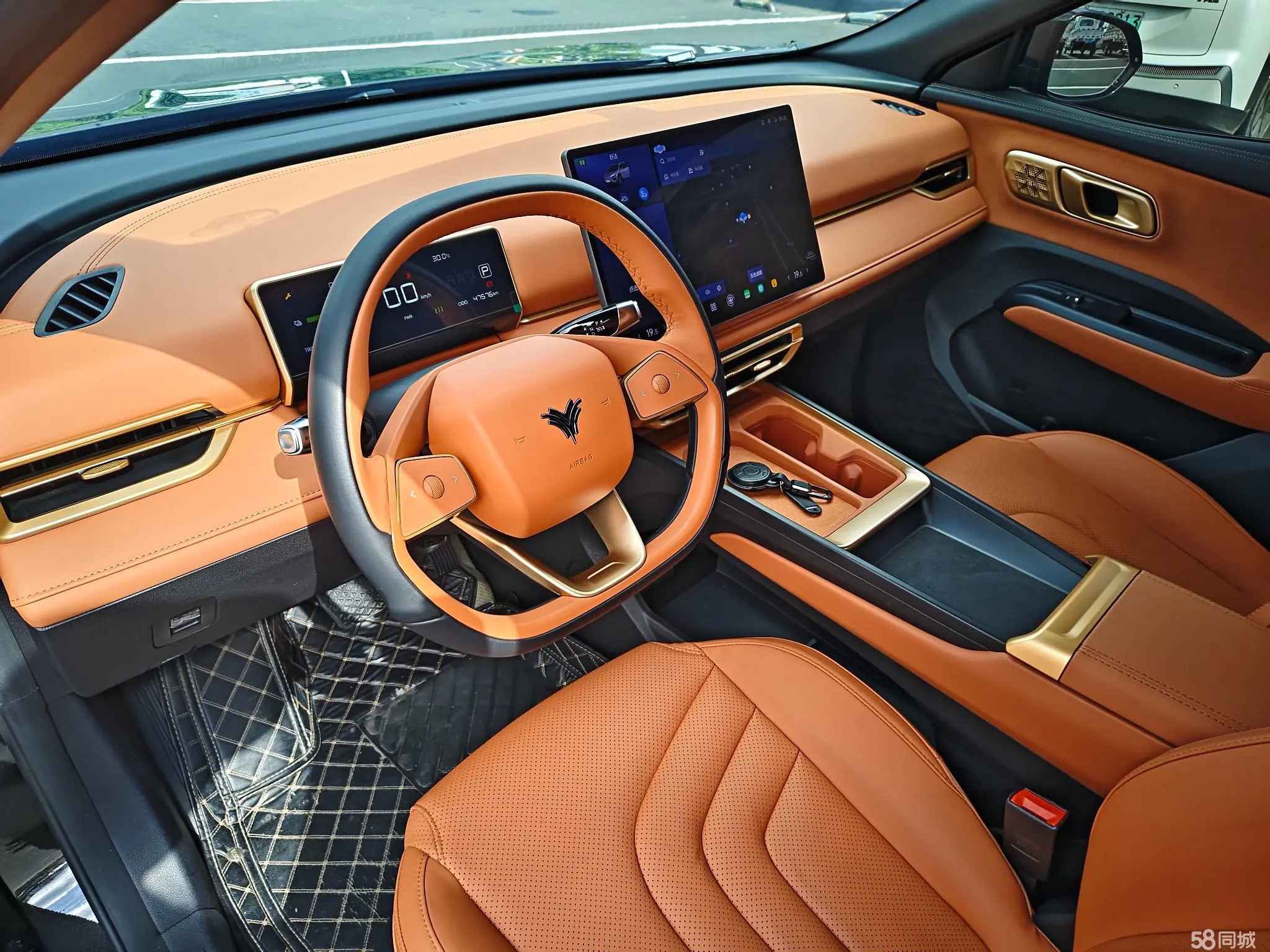 哪吒汽车 哪吒X 2023 汽车图片 #10