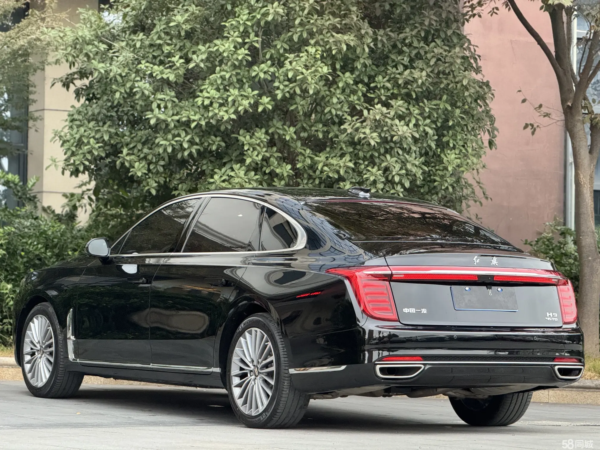 HongQi H9 2022 car image #10