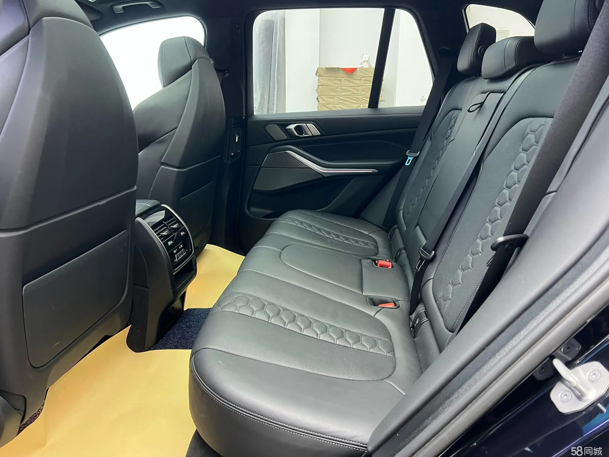 BMW X5 M 2022 #10 BMW X5 M 2022 car image #10