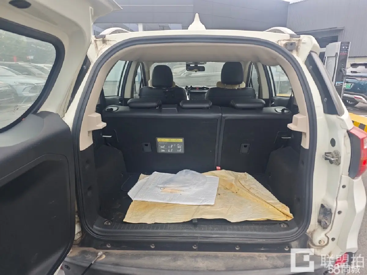 BYD Yuan 2016 car image #10