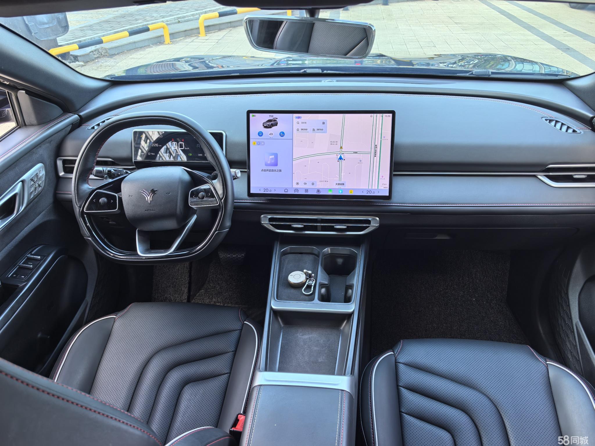 哪吒汽车 哪吒X 2024 汽车图片 #10