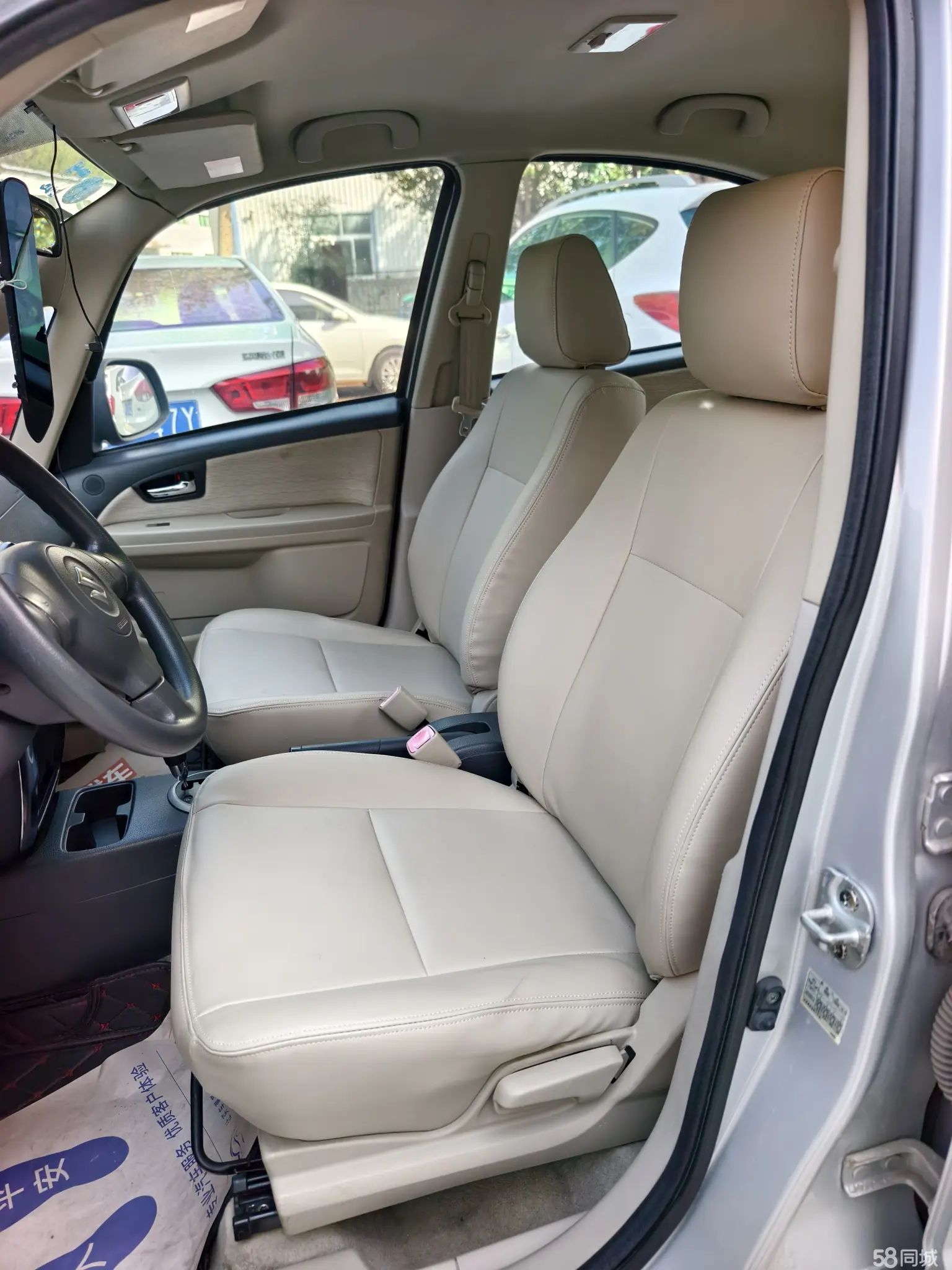 Suzuki SX4 Sedan 2011 imagem de carro #10