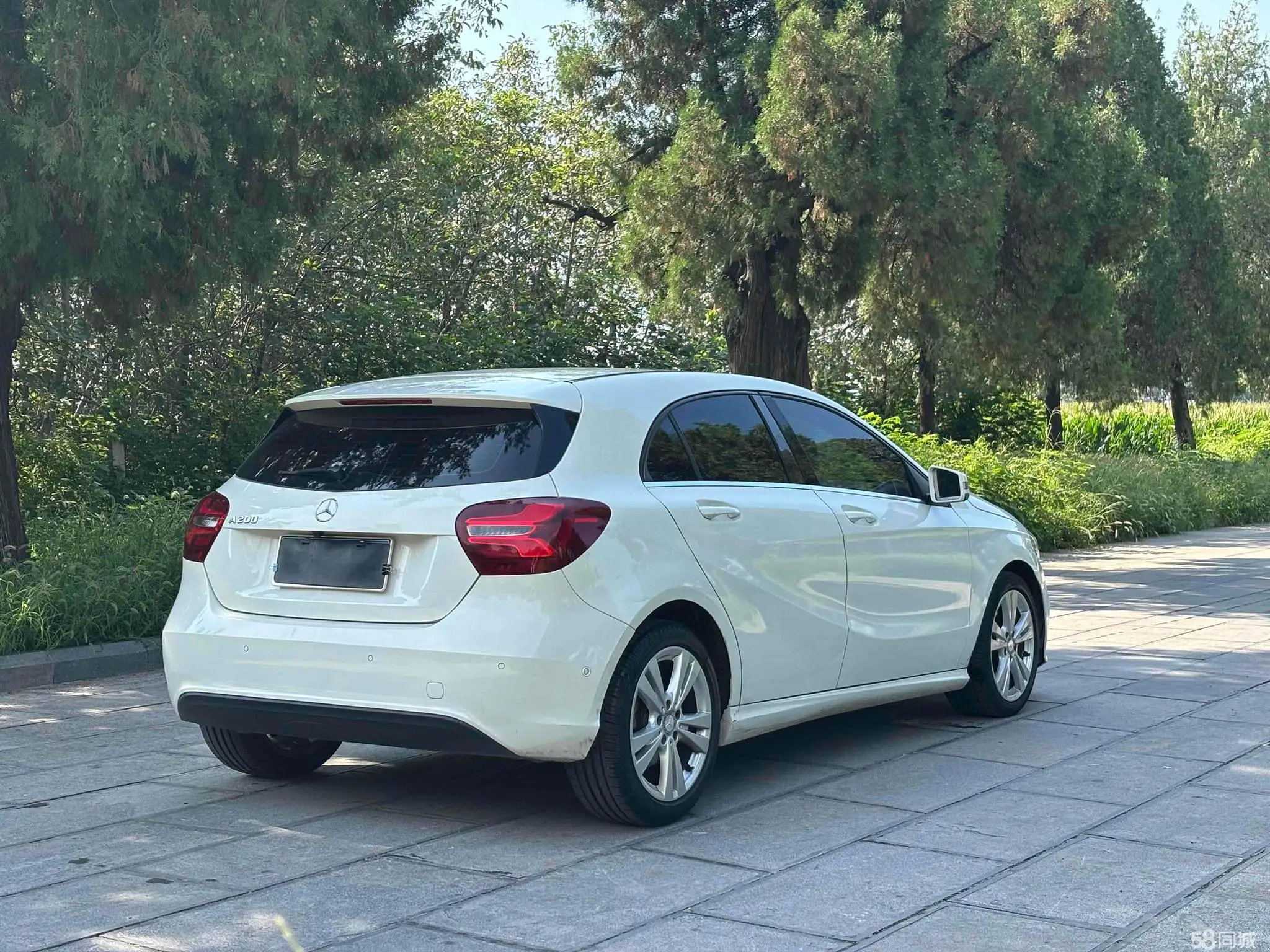 Toyota Sienna 2016 immagine di auto #10