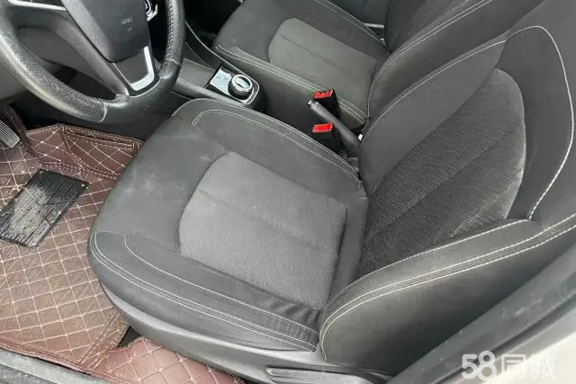 哪吒汽车 哪吒N01 2019 汽车图片 #10