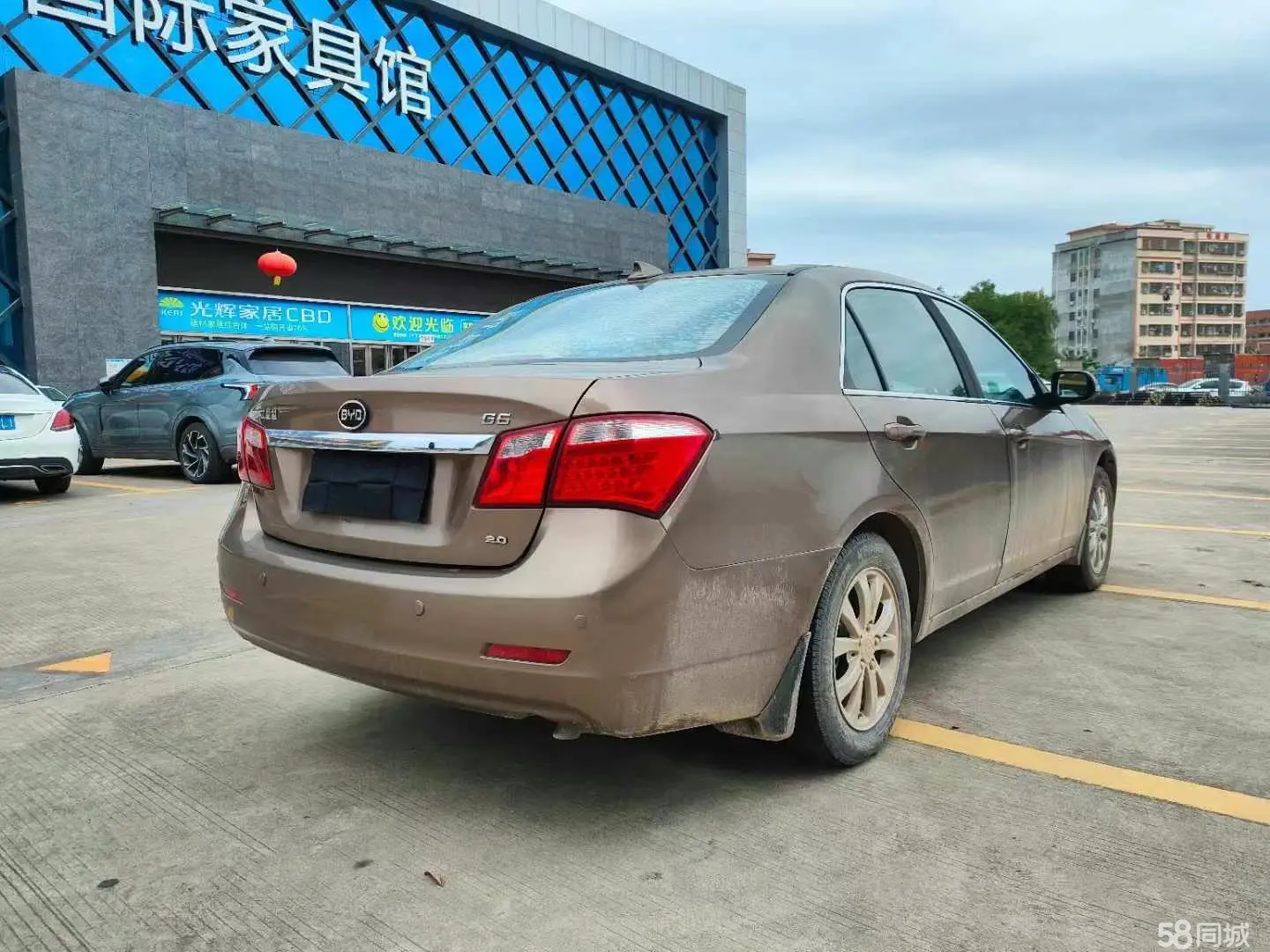 BYD G6 2012 car image #10