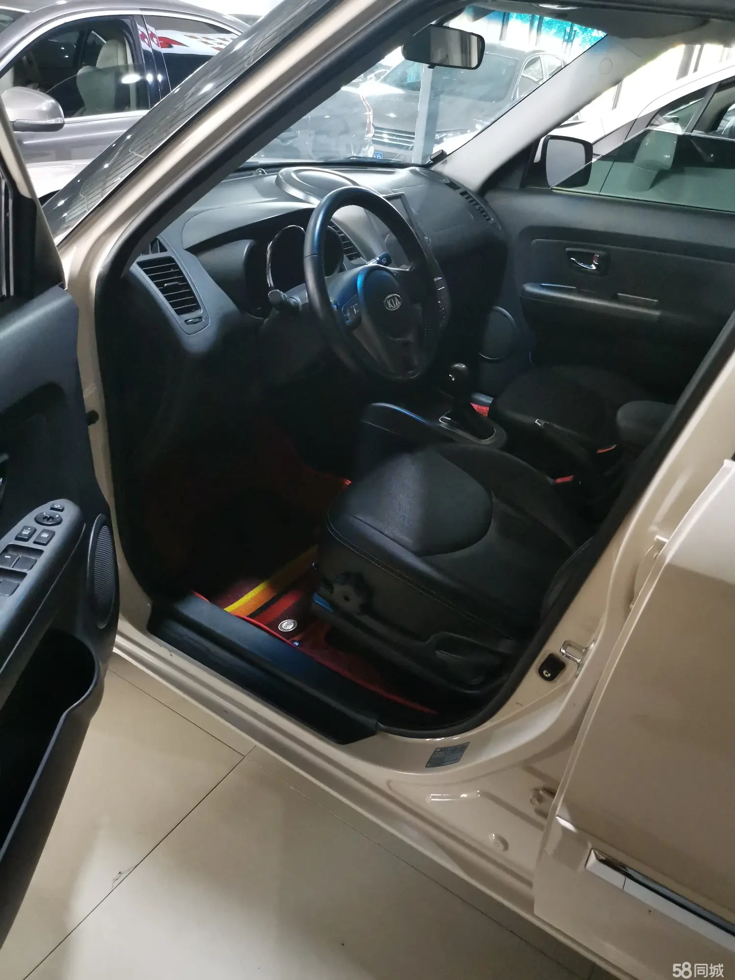 起亚 秀尔 2016 汽车图片 #10