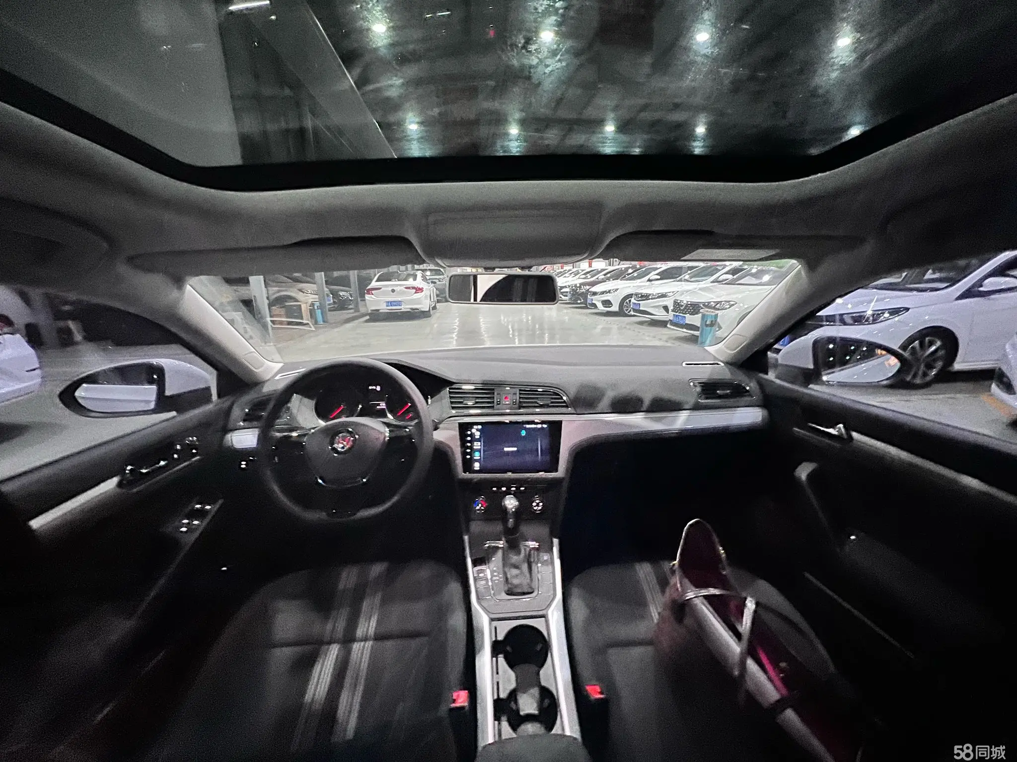 Volkswagen Lamando 2016 immagine di auto #10