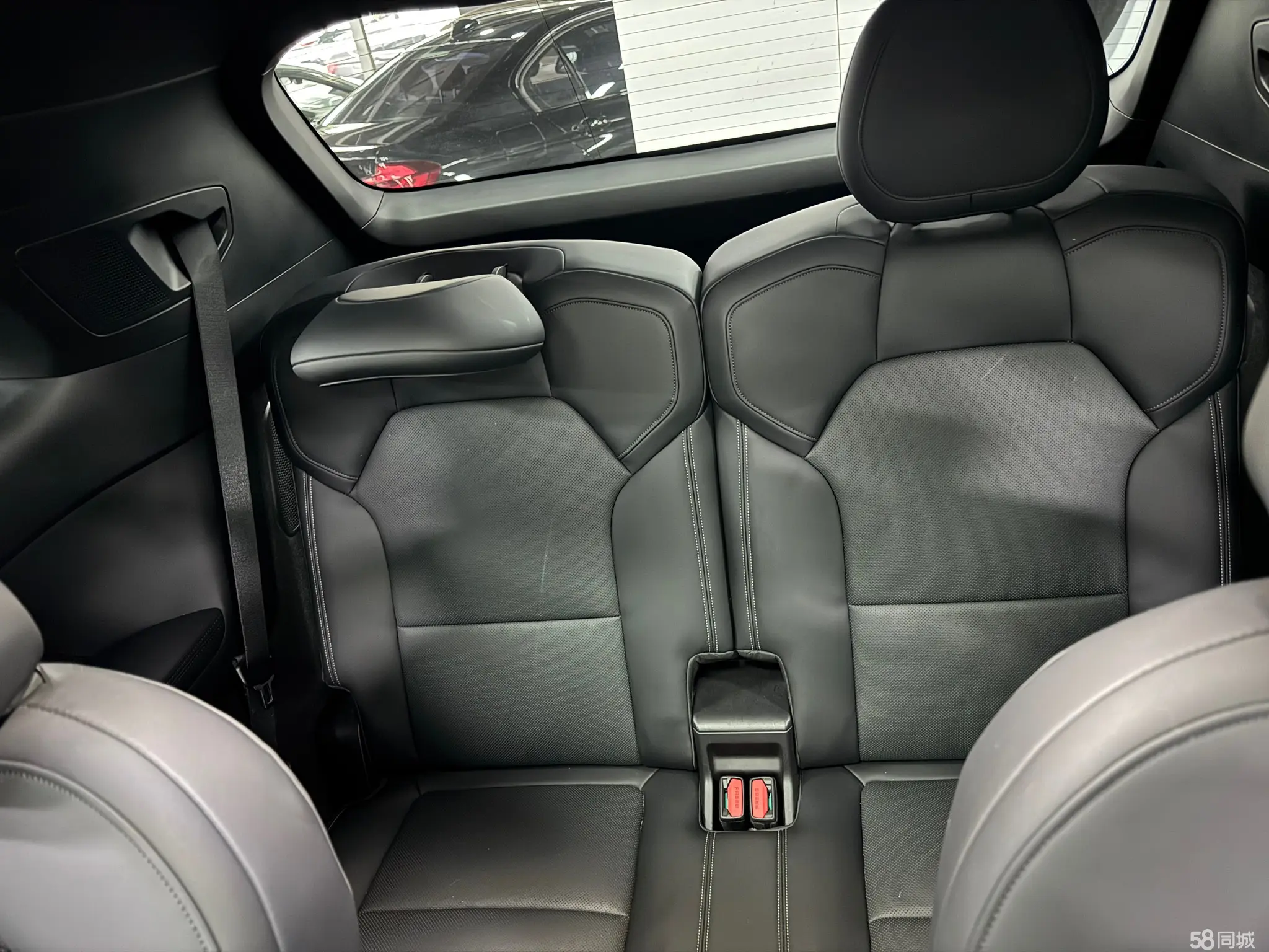Lynk & Co 09 2022 car image #10