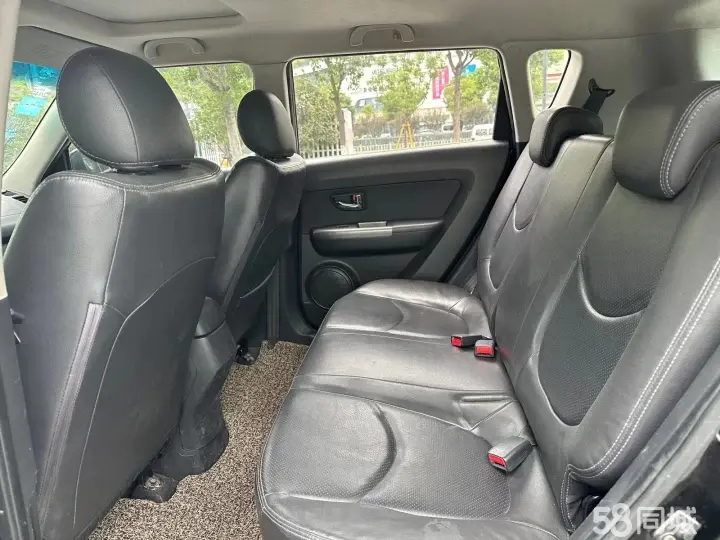 起亚 秀尔 2013 汽车图片 #10