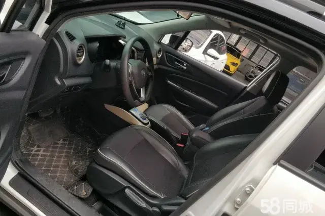 Changan CS15 EV 2019 immagine di auto #10