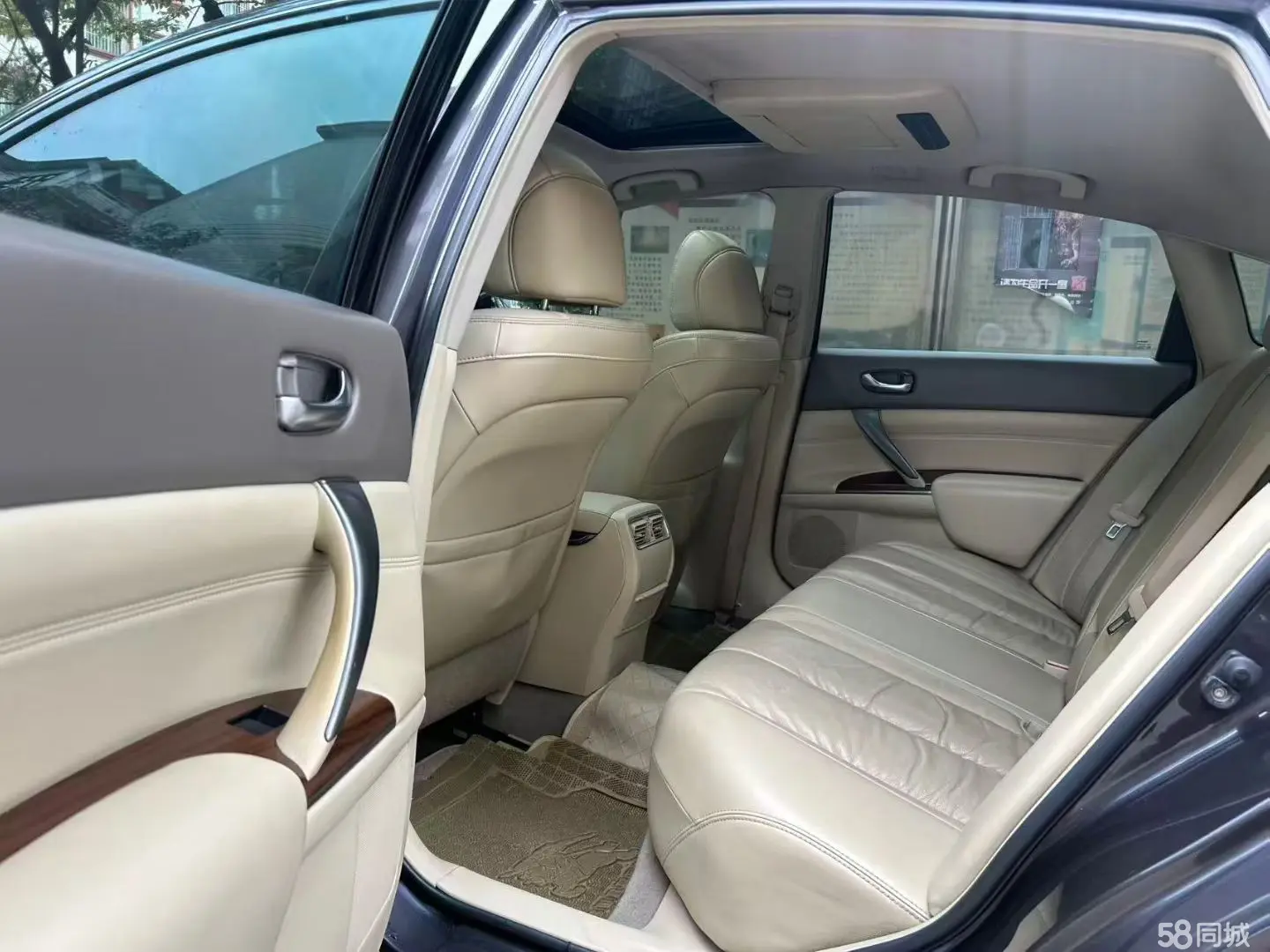 日产 日产GT-R 2009 汽车图片 #10