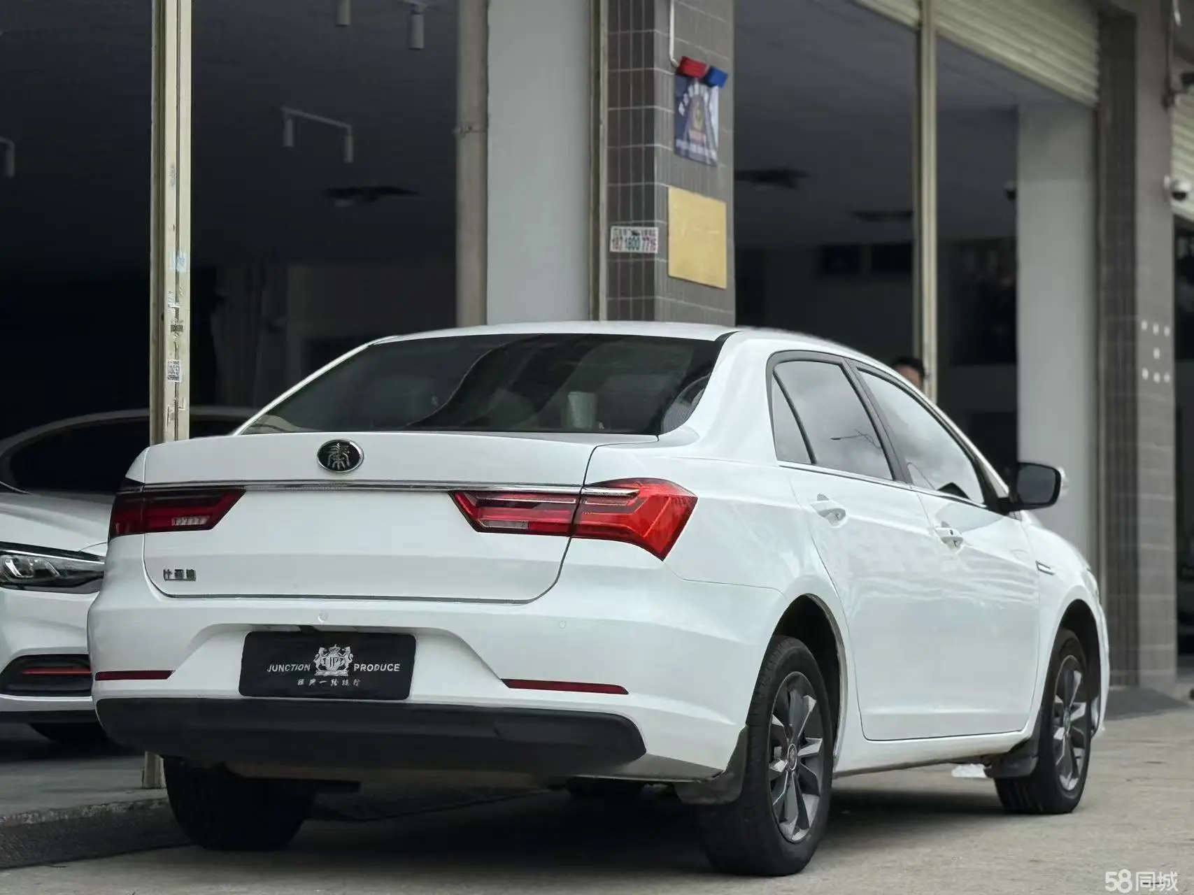 BYD Qin 2019 car image #10