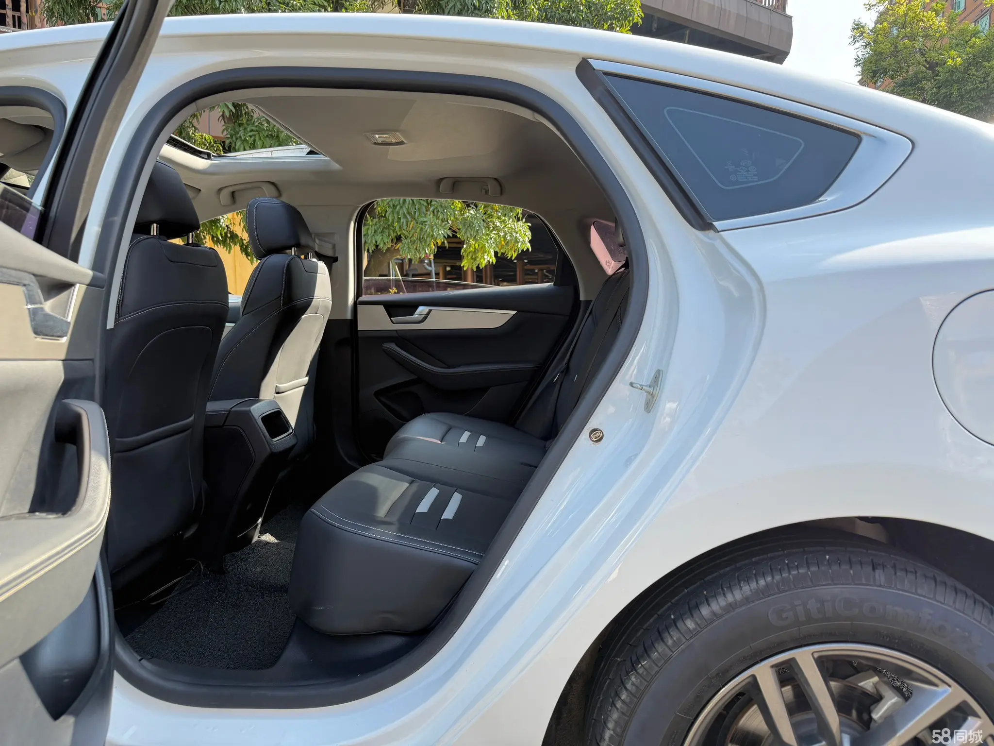 BYD Qin Pro 2019 #10 BYD Qin Pro 2019 car image #10