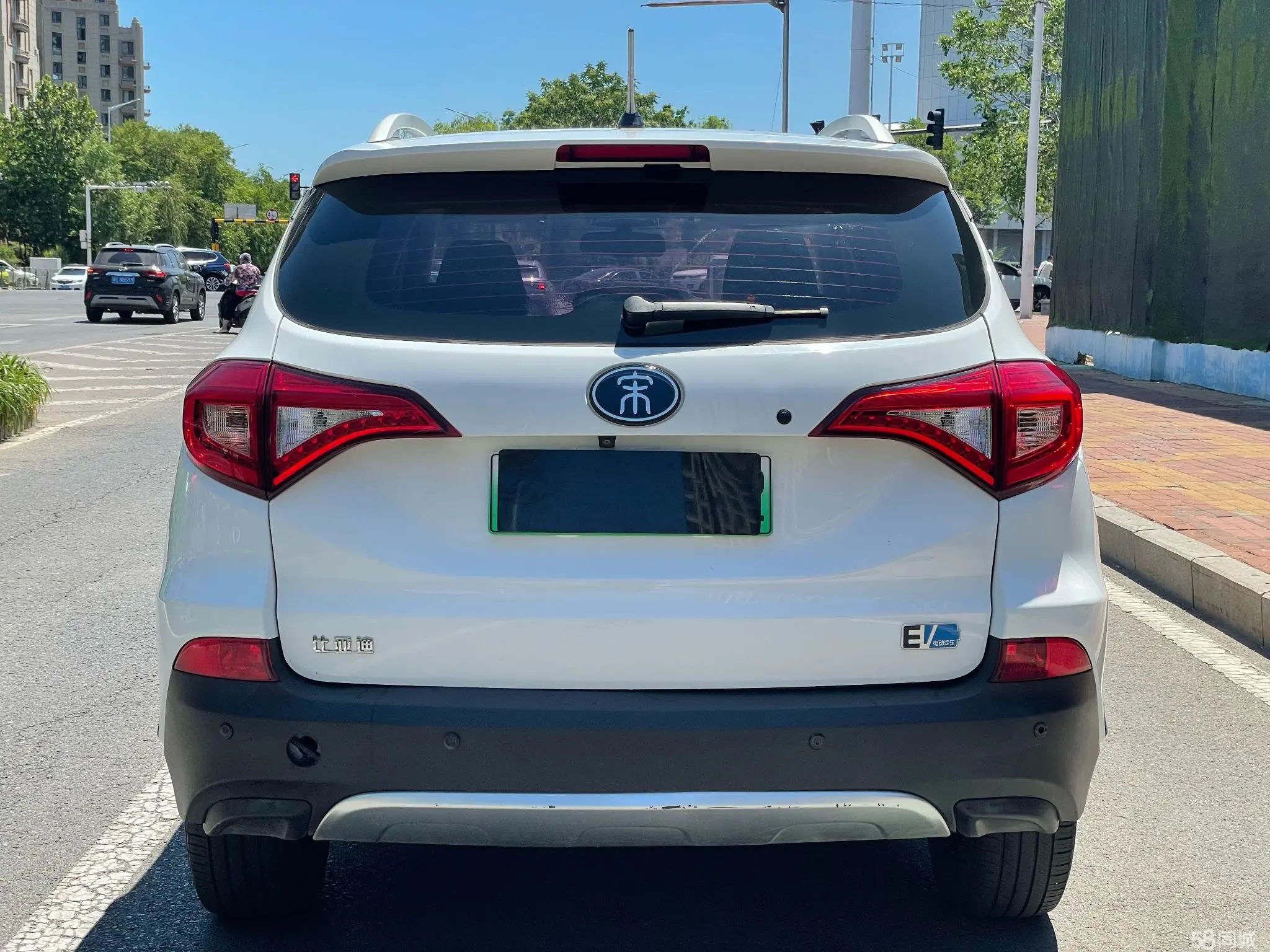 BYD Song New Energy 2018 #10 BYD Song New Energy 2018 car image #10