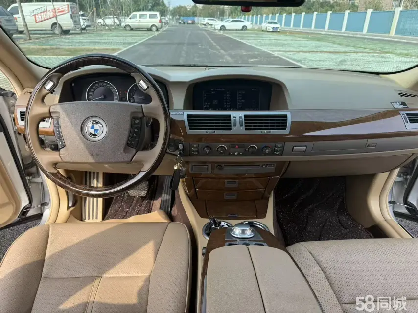 BMW M760Le 2003 car image #10