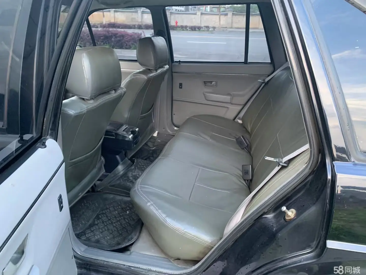 Volkswagen Santana Classic 2010 изображение автомобиля #10