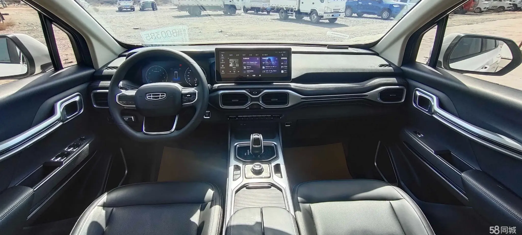 GEELY Okavango 2021 car image #10