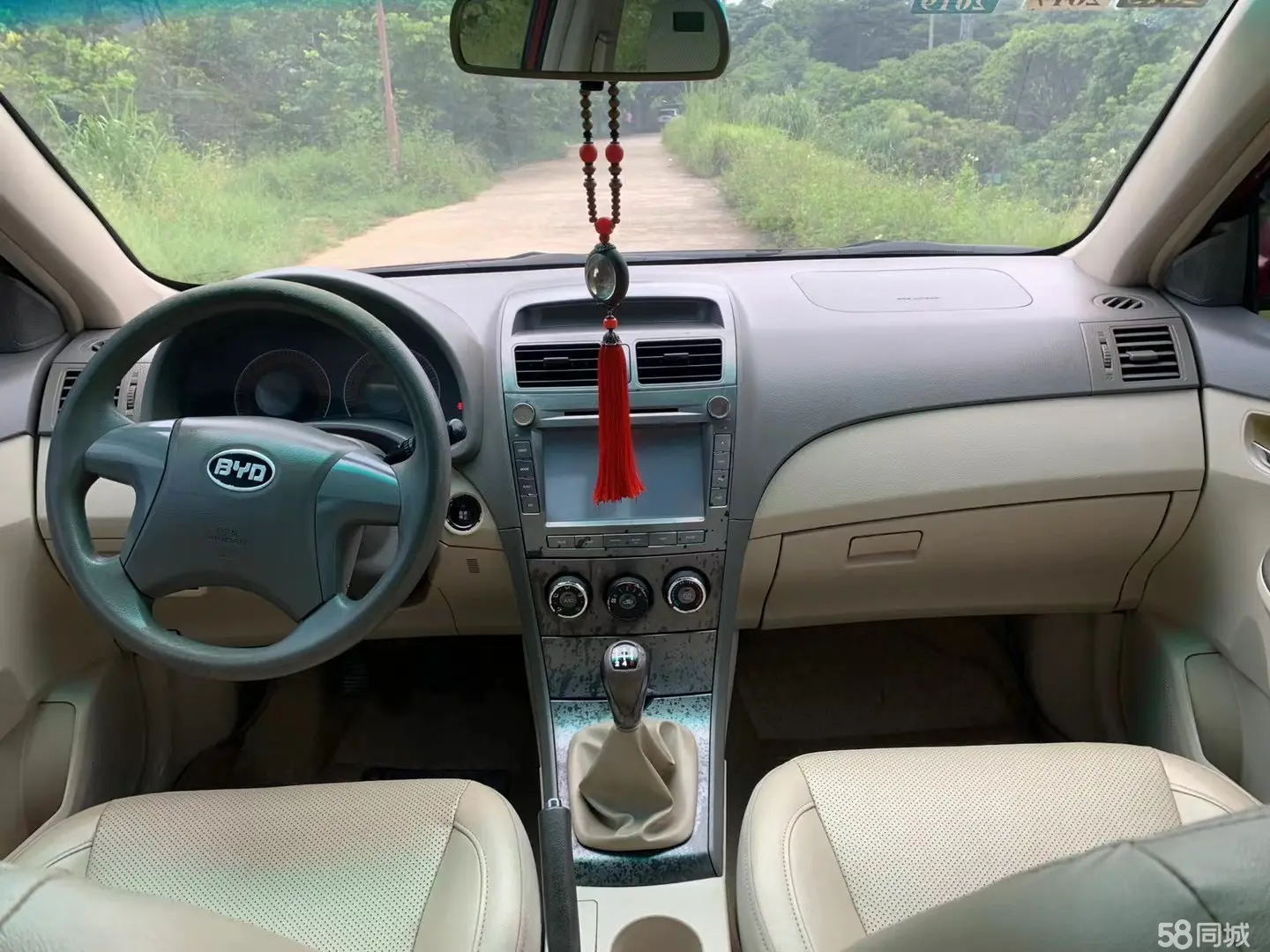 BYD L3 2013 car image #10