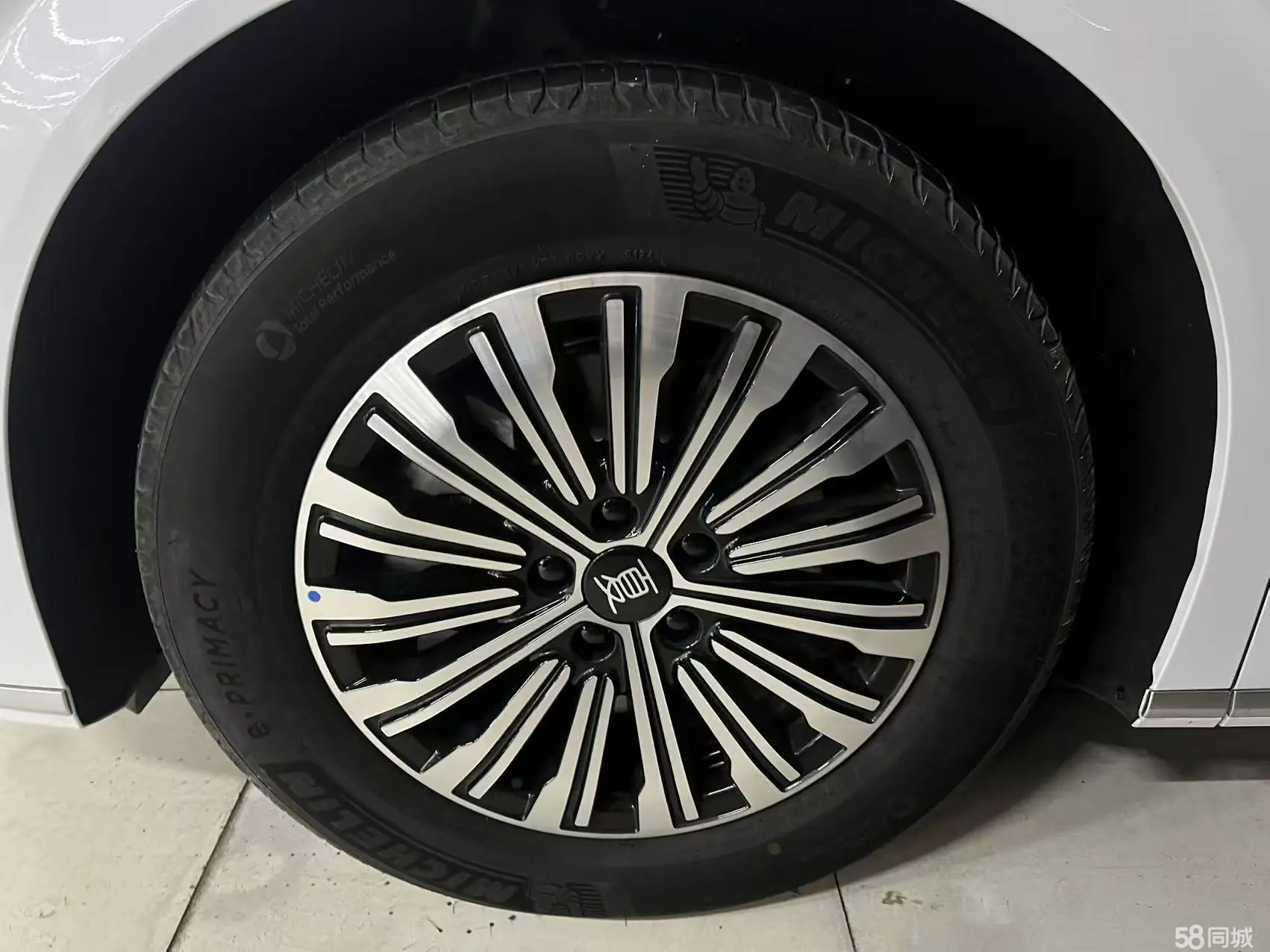 BYD Xia 2025 #10 BYD Xia 2025 car image #10