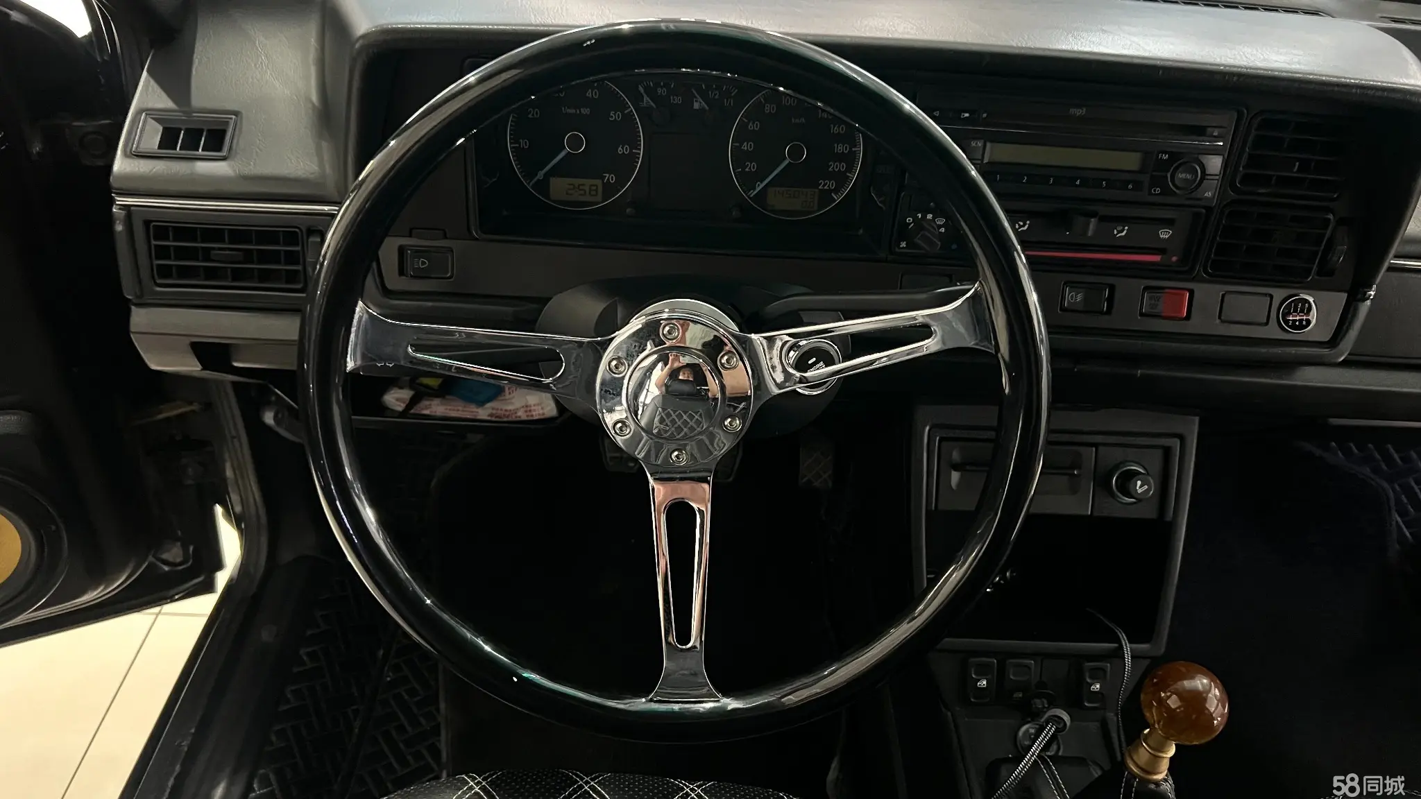 Volkswagen Santana Classic 2010 изображение автомобиля #10