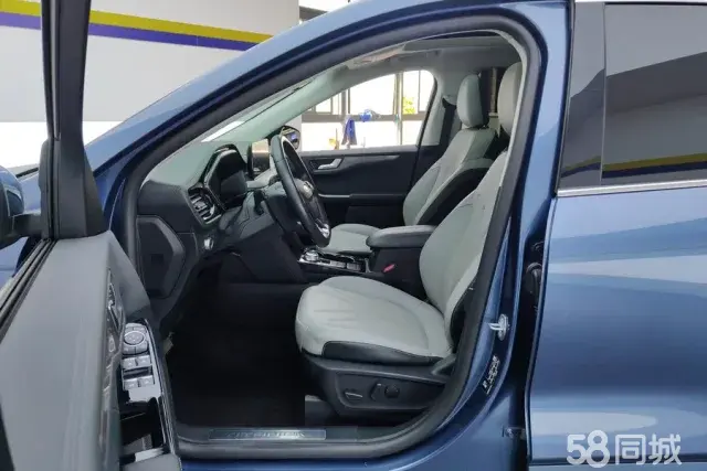 Ford Escape 2021 immagine di auto #10