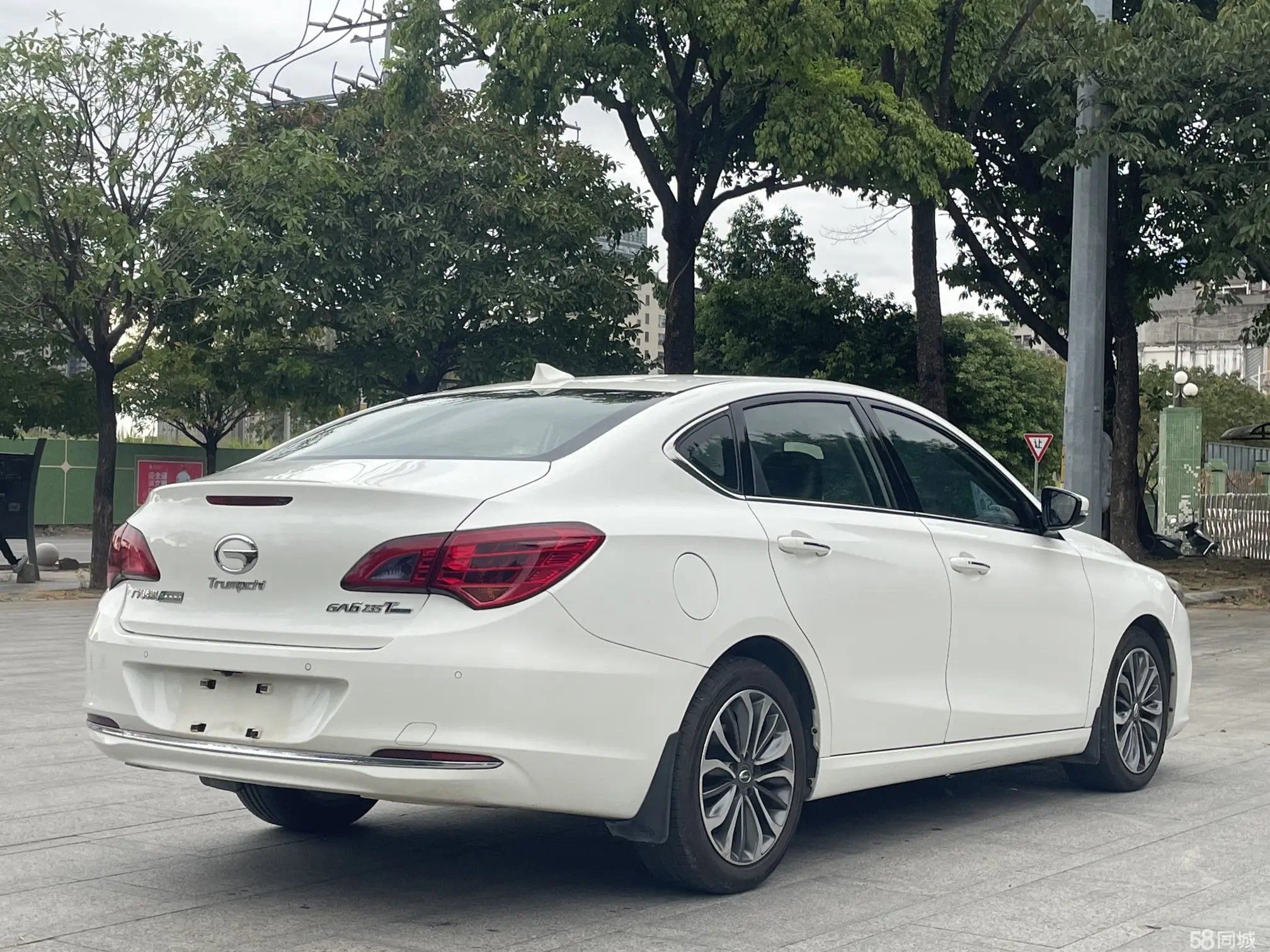 GAC Trumpchi GA6 2017 immagine di auto #10