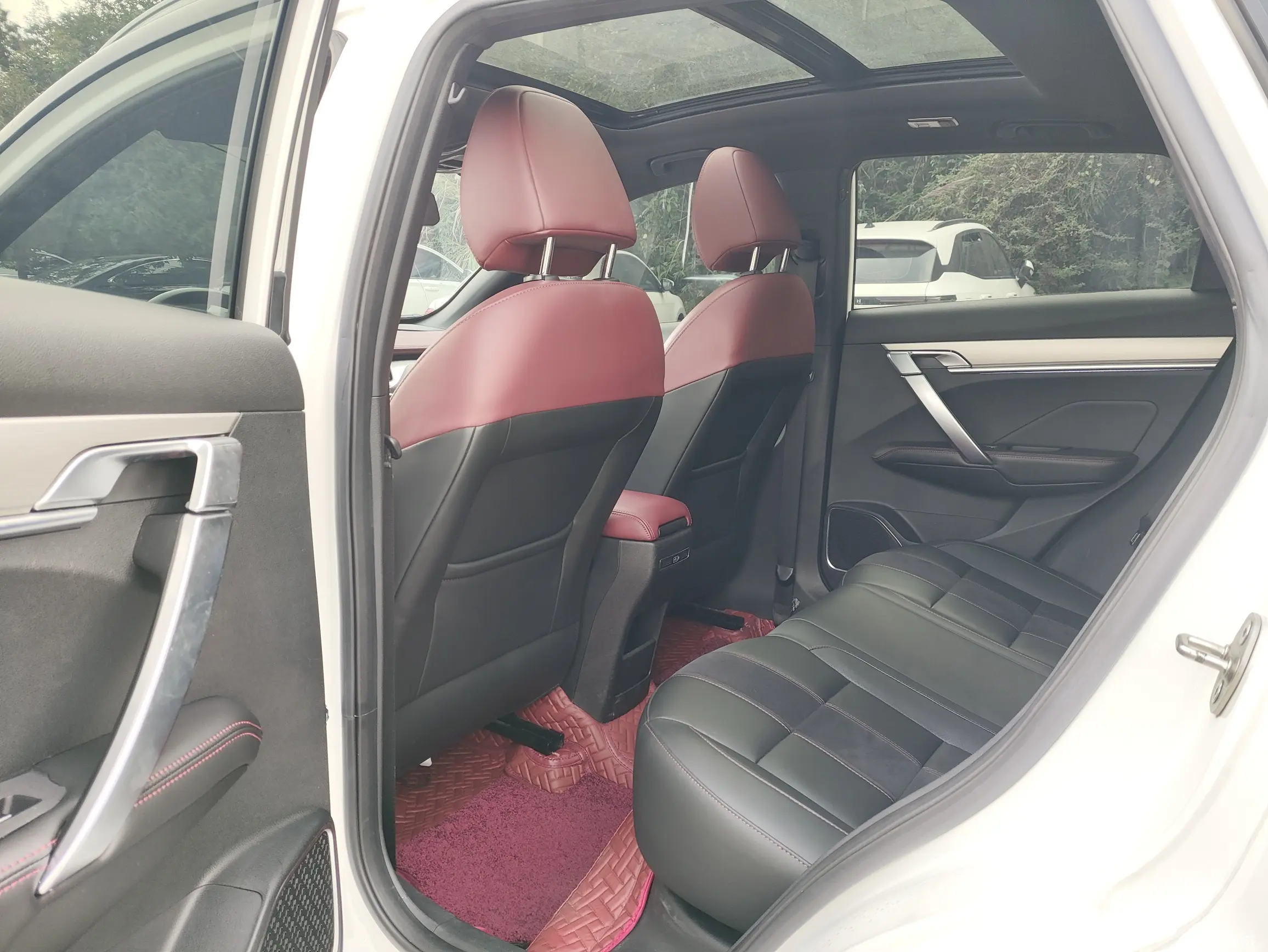 GEELY Coolray 2022 car image #10